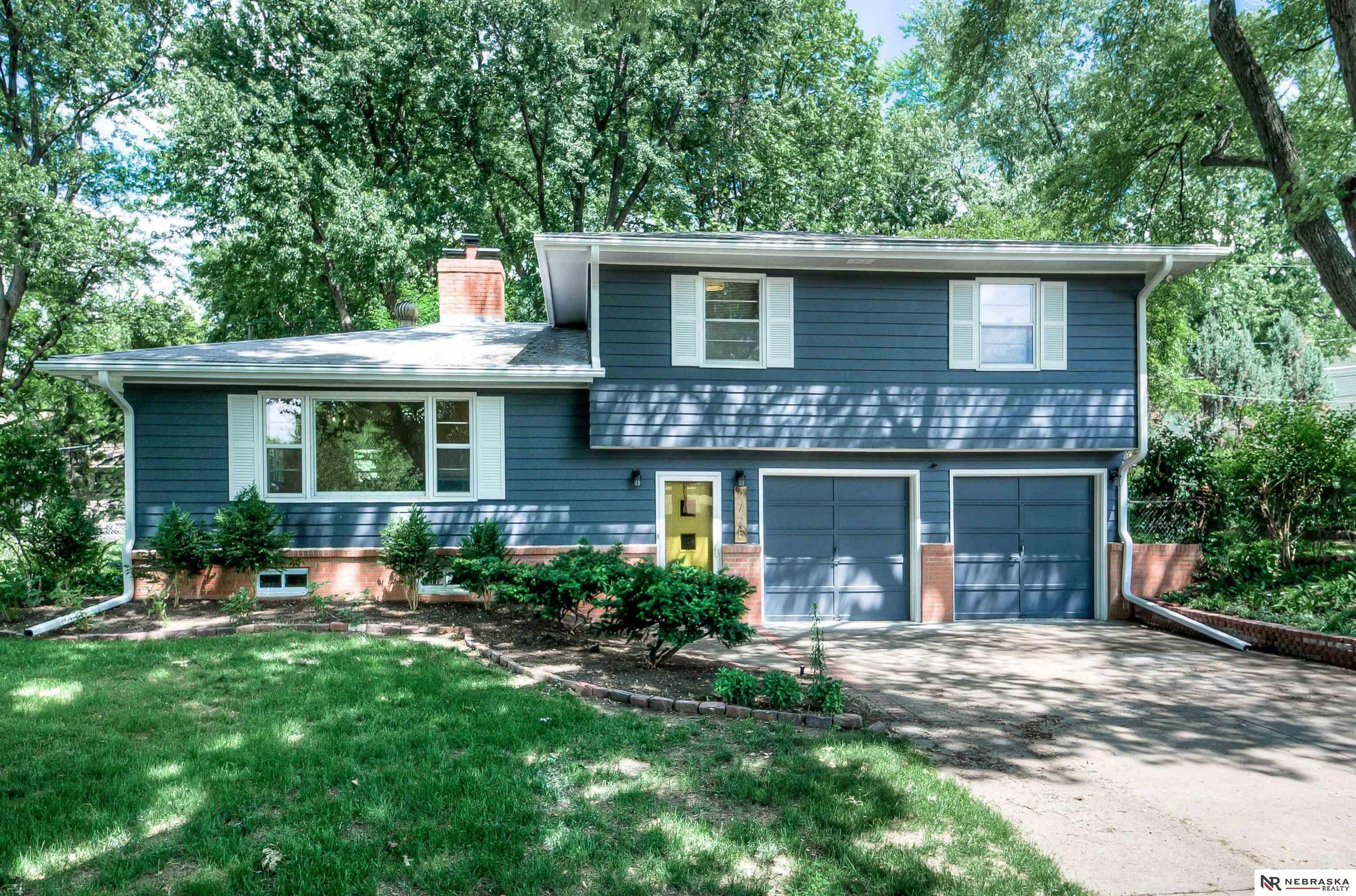 2725 S 106th Street  Omaha NE 68124 photo