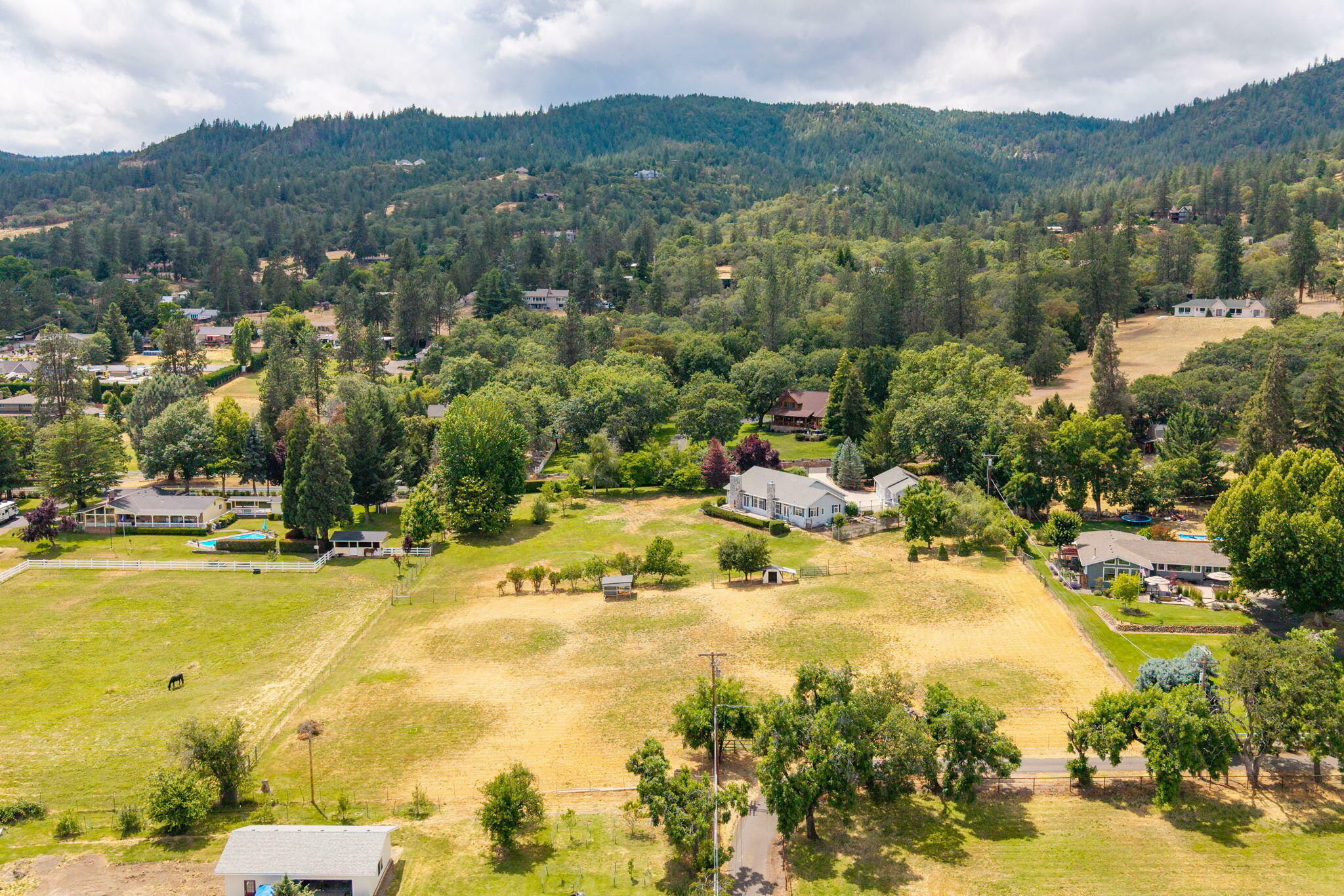 Property Photo:  1272 Goldstone Drive  OR 97502 