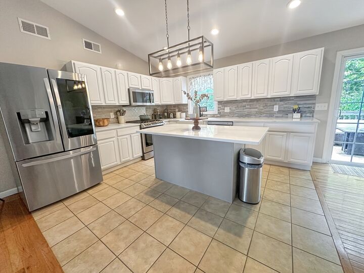 Property Photo:  476 Upland St  MA 02745 