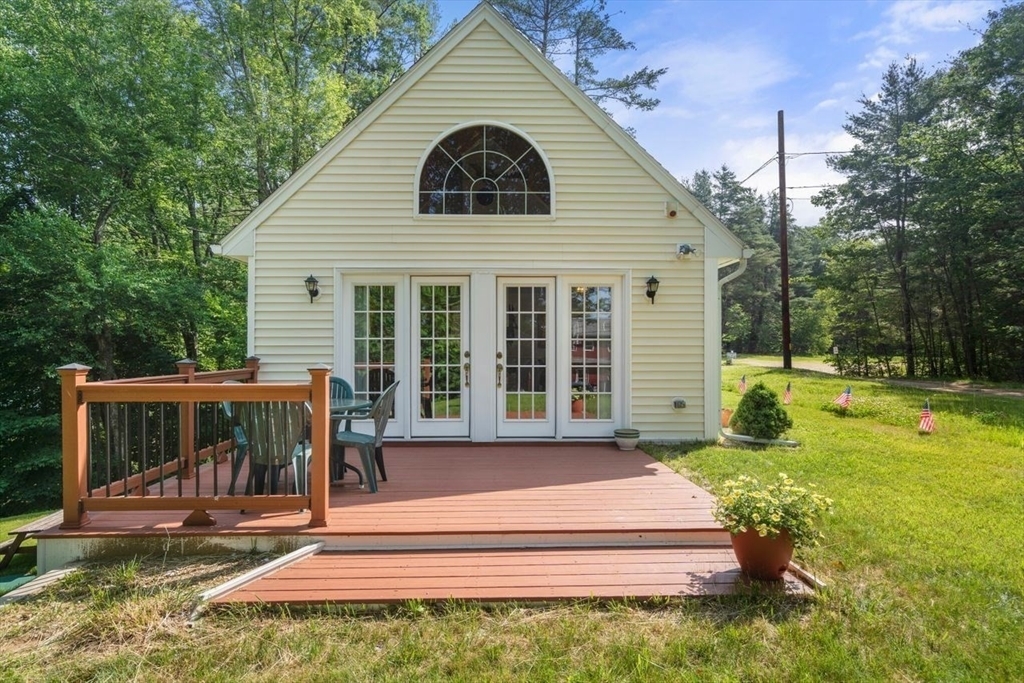 Property Photo: 19 Finn Park Rd MA 01603