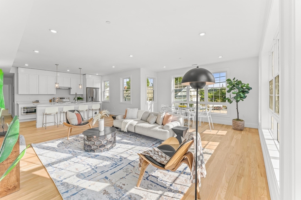 Property Photo: 272 Lincoln St 104 MA 01752