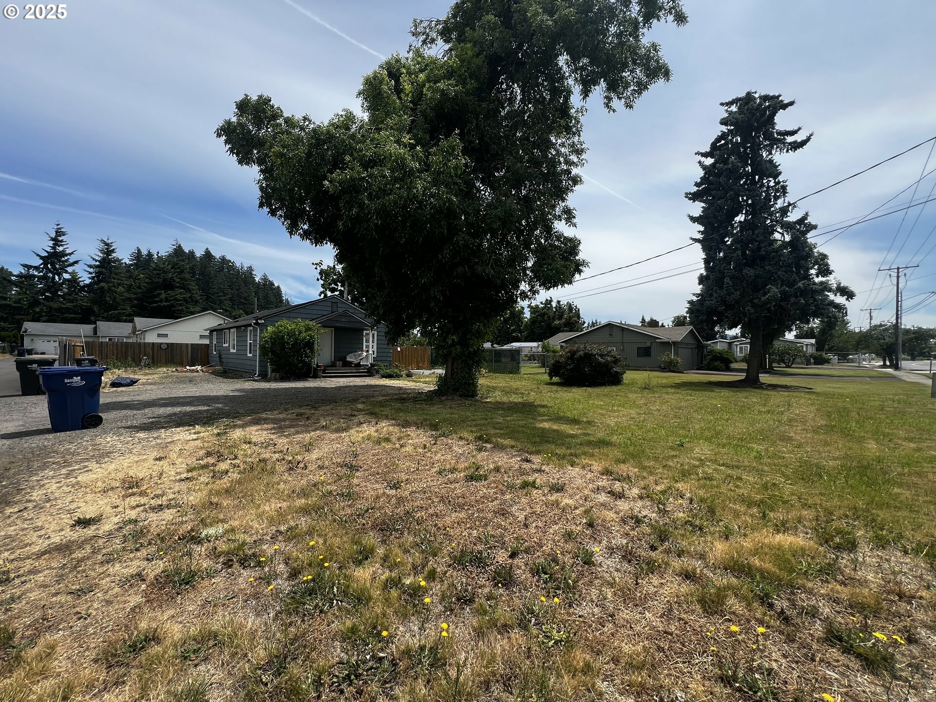 Property Photo: 2343 31st St OR 97477
