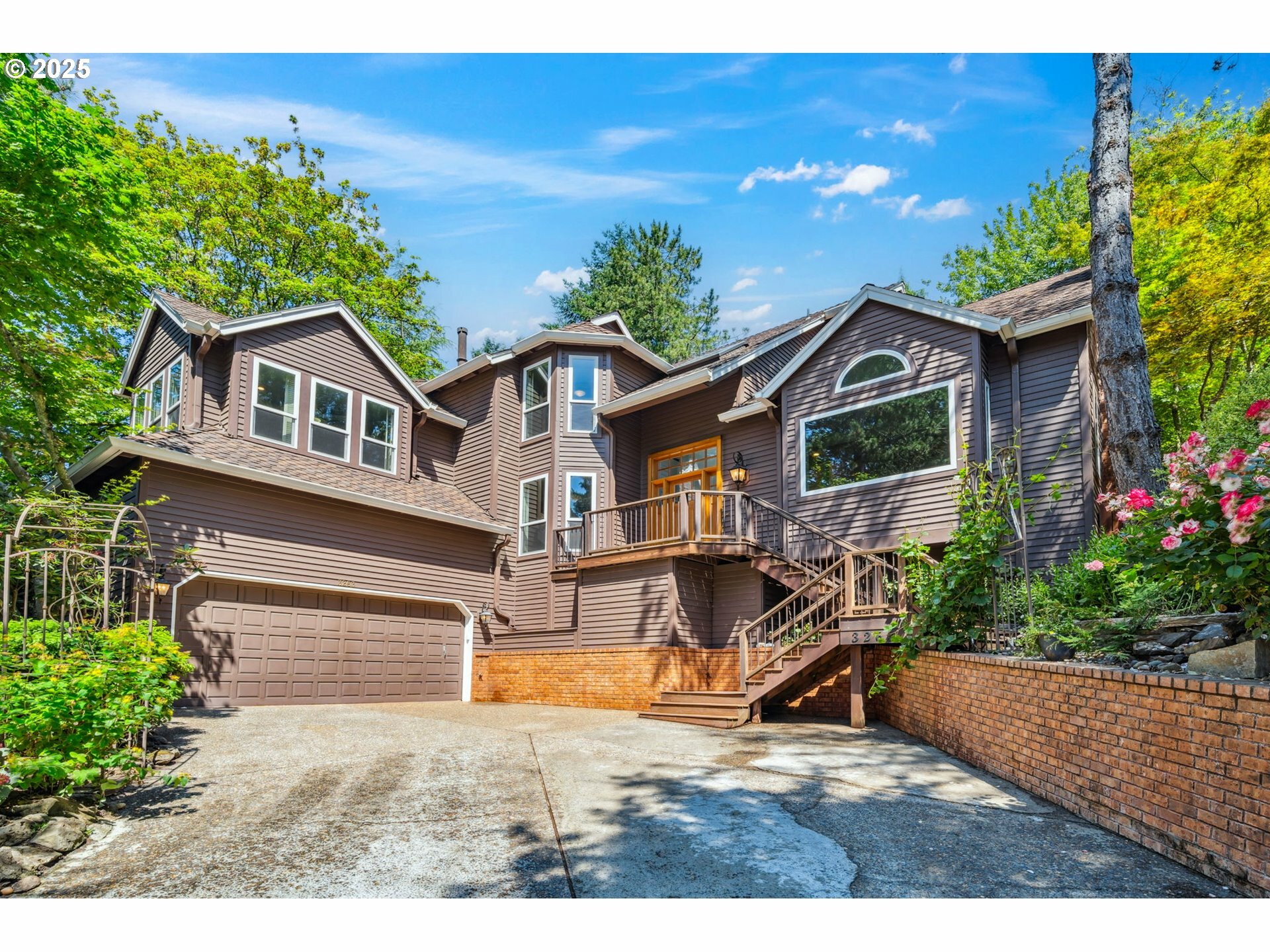 Property Photo: 3263 Tempest Dr OR 97035