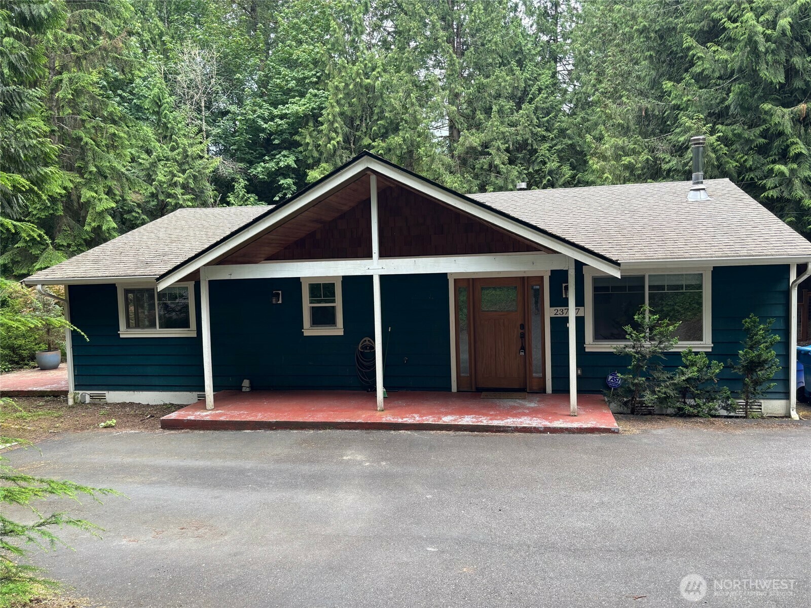 Property Photo: 23747 SE 132nd Way WA 98027