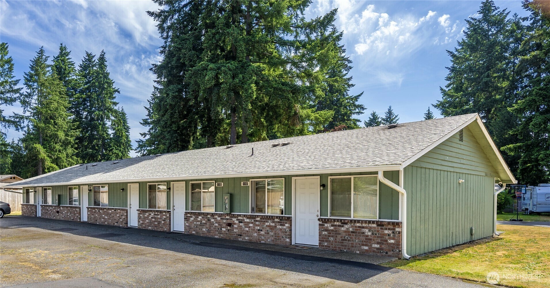 Property Photo: 11101 124th Street E WA 98374
