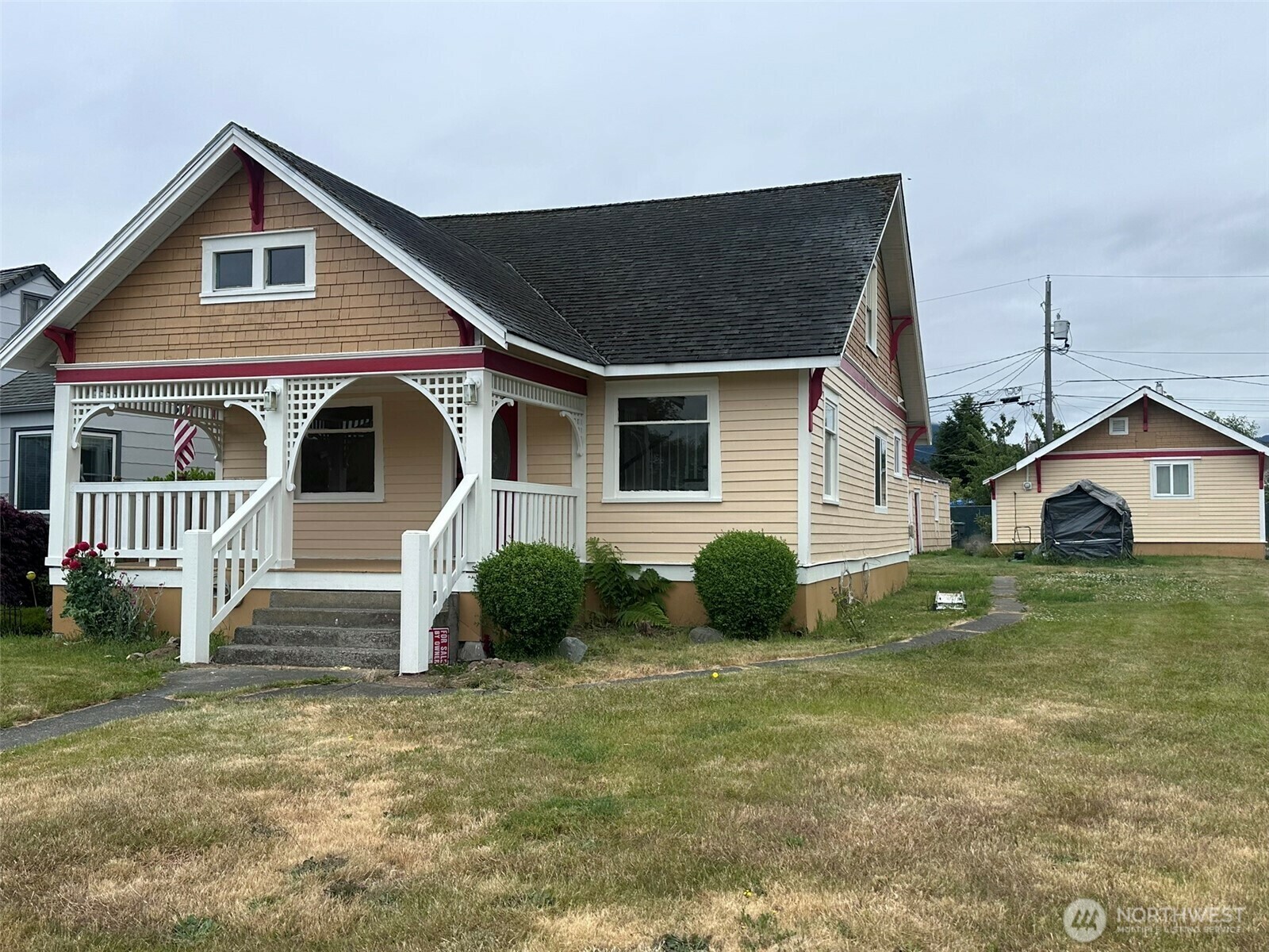 Property Photo: 534 W 5th Street WA 98362