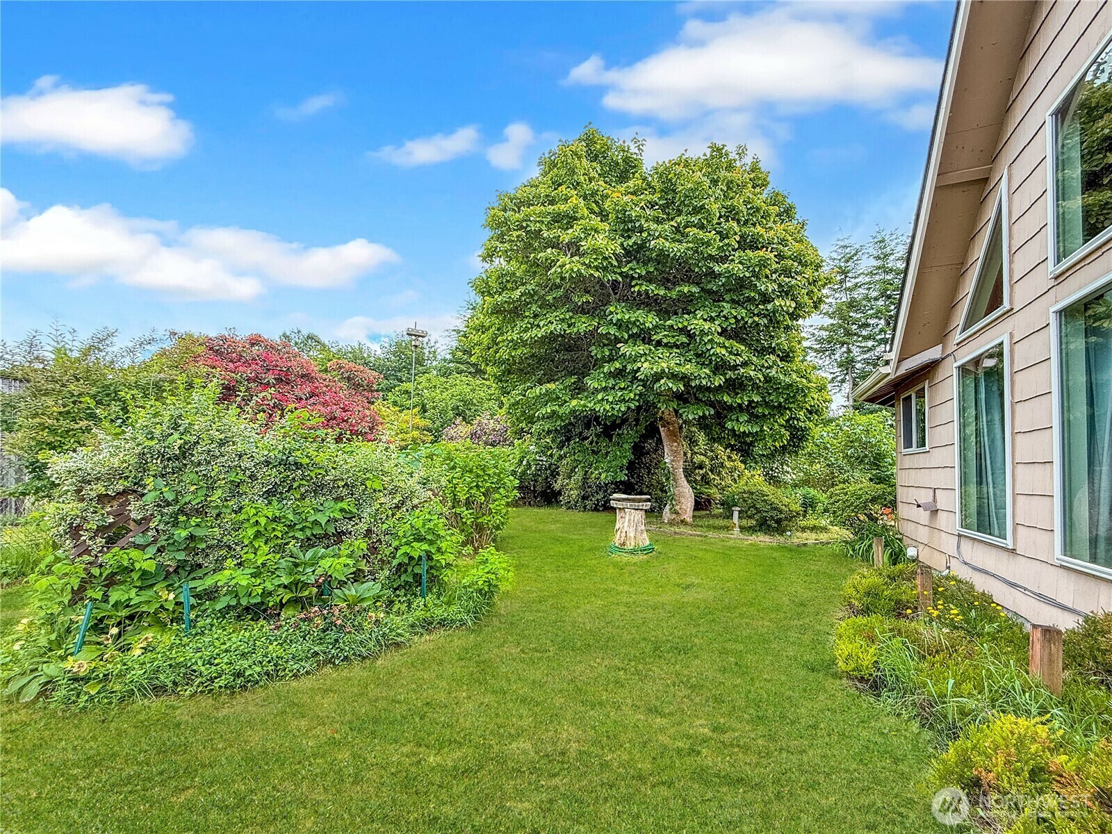 Property Photo: 55 Irving Street WA 98612