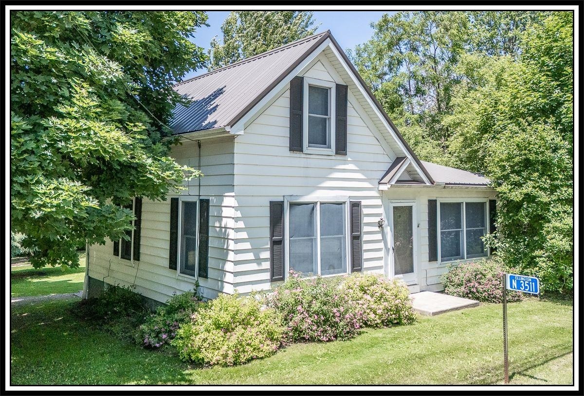 Property Photo:  N3511 State Road 76  WI 54944-9718 
