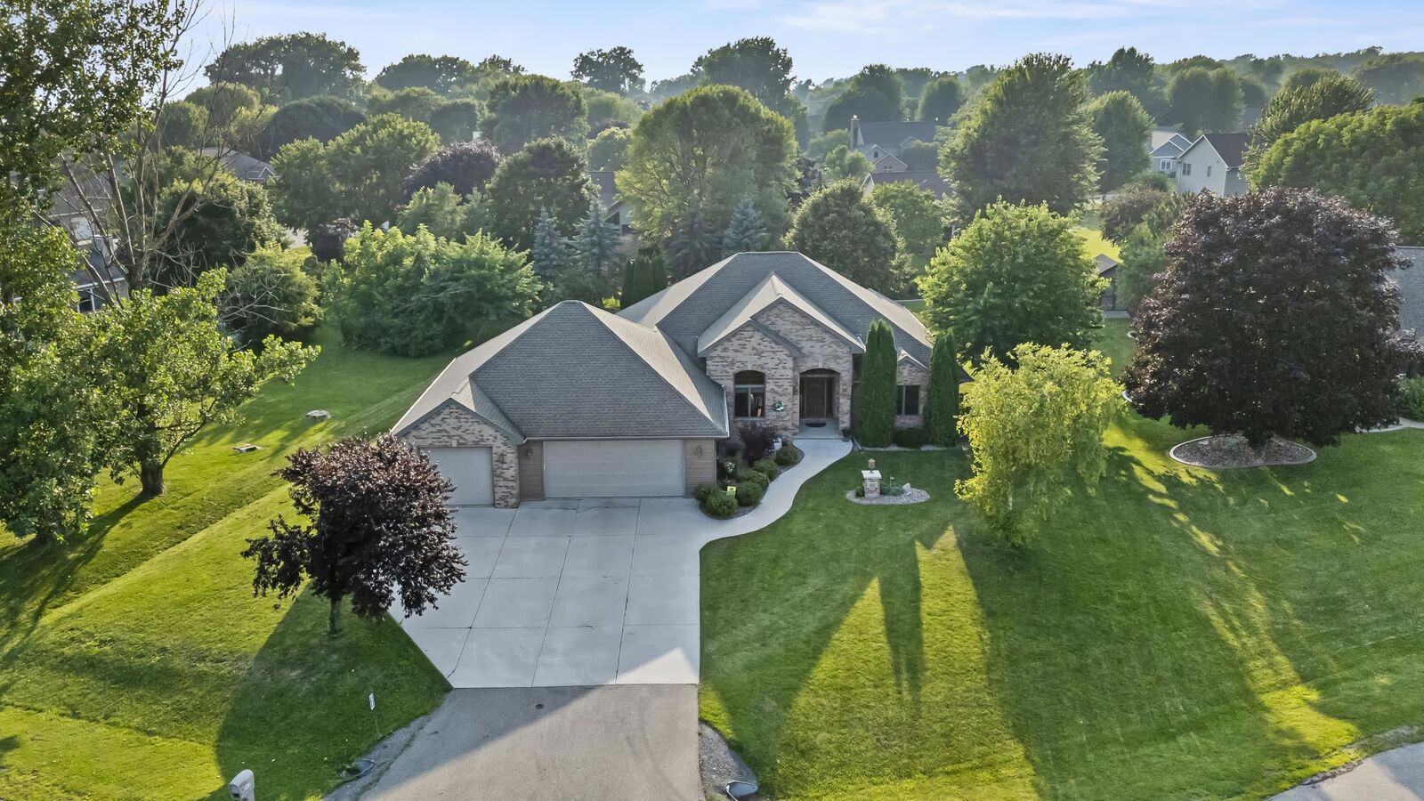 Property Photo:  N8387 Royce Court  WI 54952 