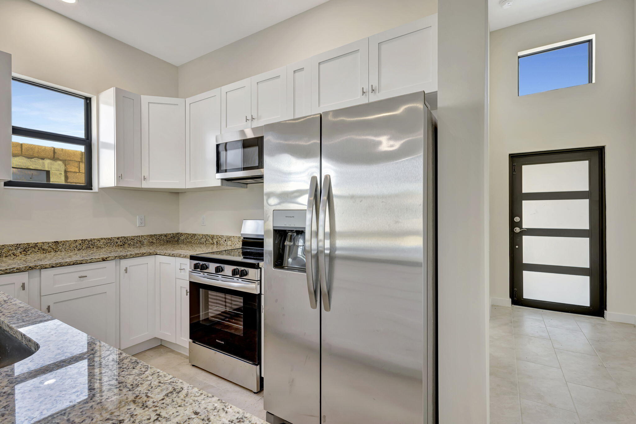 Property Photo: 132 Seminole Court FL 34956