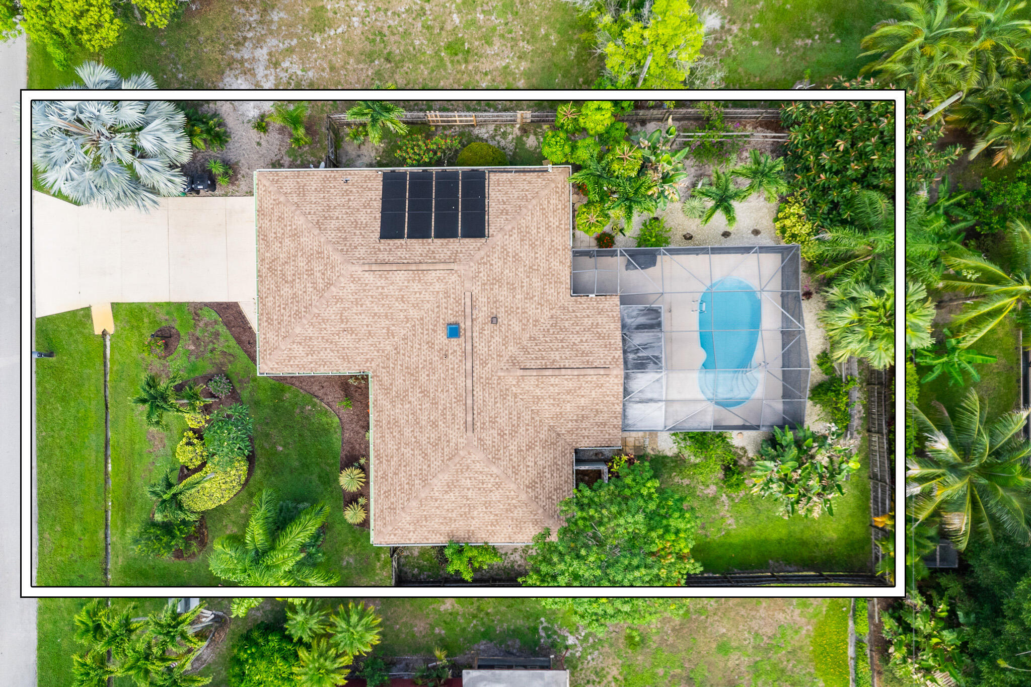 Property Photo:  1107 SE Cambridge Drive  FL 34952 