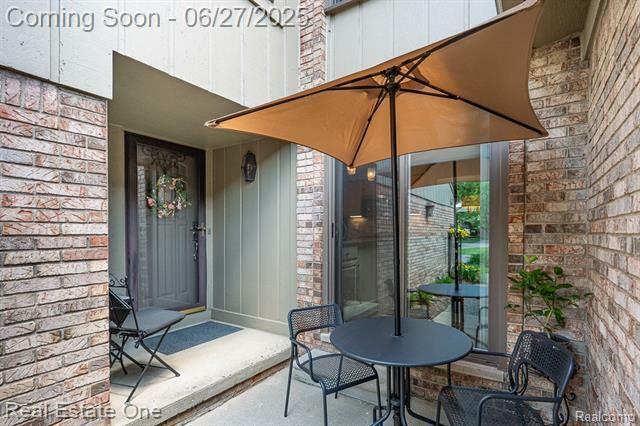 Property Photo: 1899 Burning Bush Court MI 48309