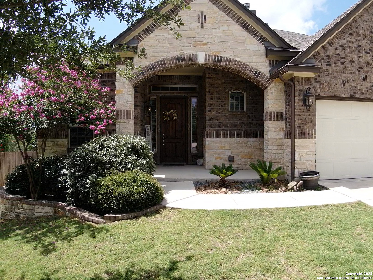 Property Photo: 3822 Cordoba Crk TX 78259
