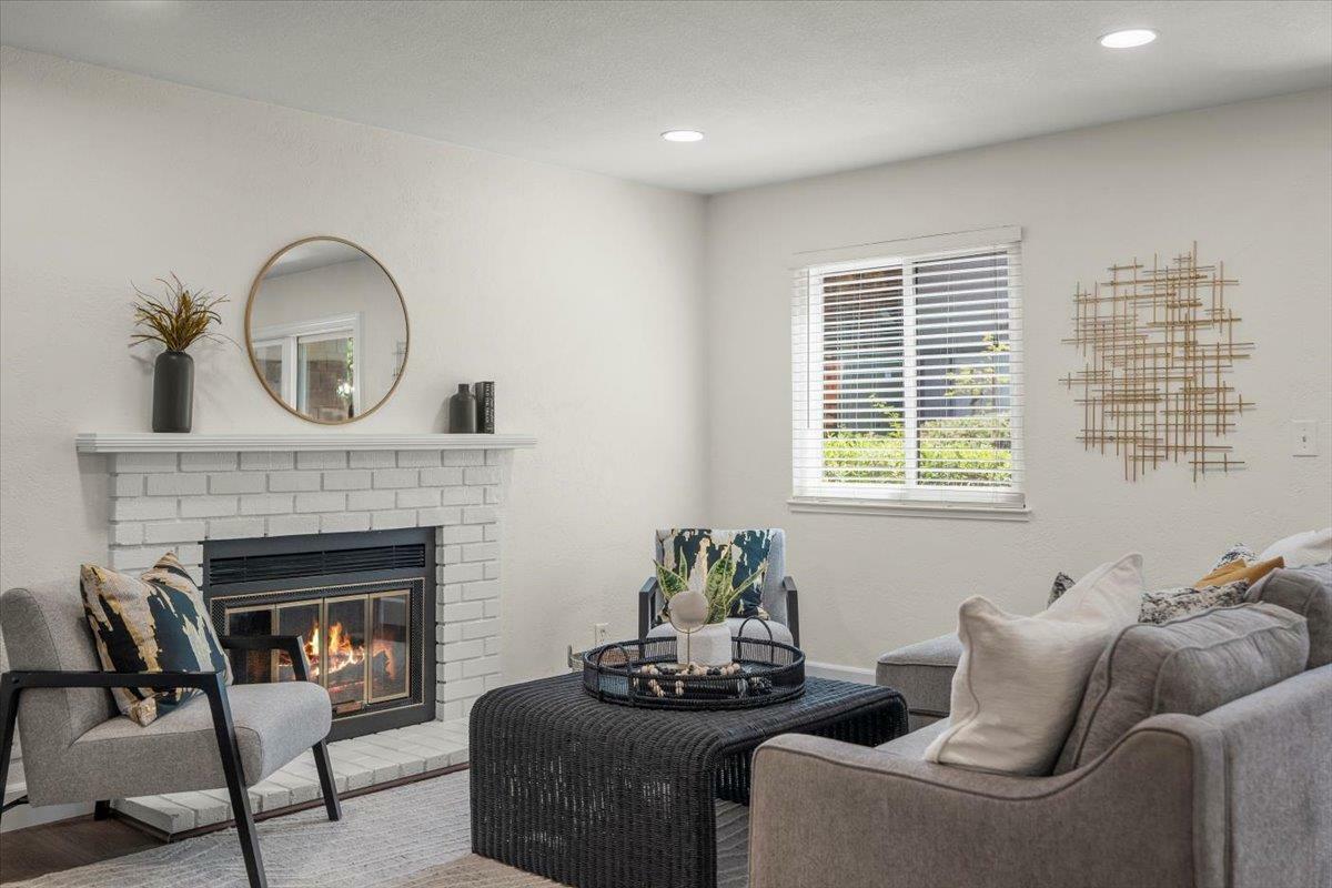 Property Photo: 1305 La Terrace Circle CA 95123