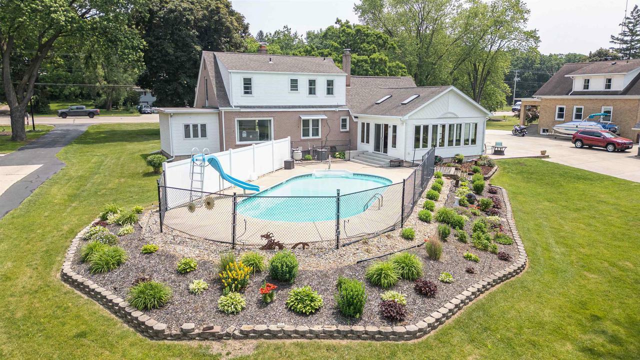 Property Photo: 2278 South Riverside Drive WI 53511