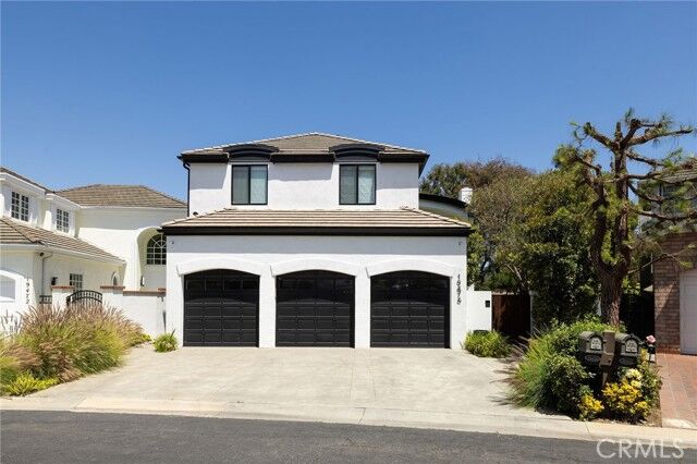 Property Photo: 19476 Woodlands Drive CA 92648