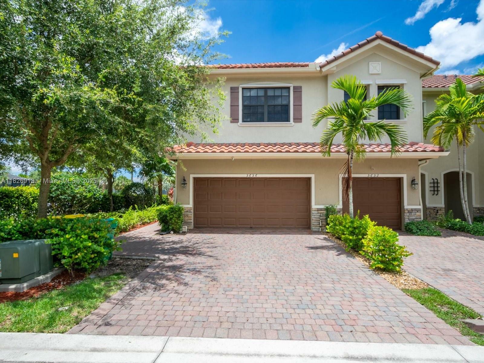 Property Photo: 5656 NW 58th Ln FL 33319