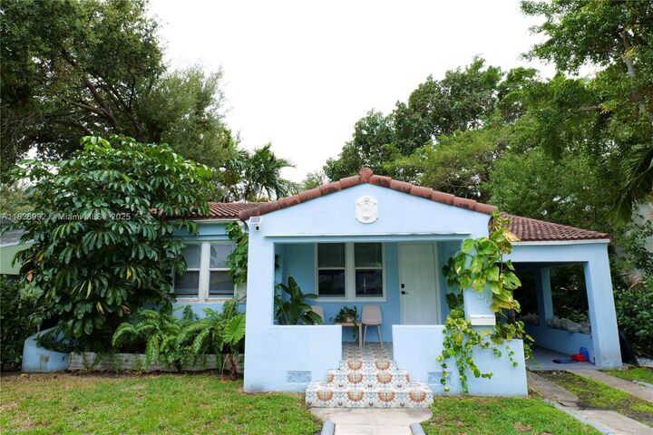 530 NW 46th St  Miami FL 33127 photo
