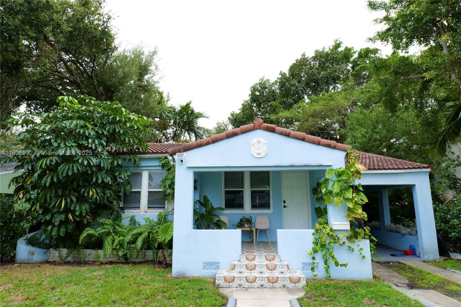 Property Photo: 530 NW 46th St FL 33127