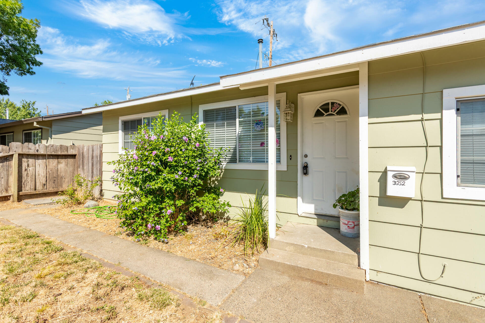 3252 Daisy Street  Anderson CA 96007 photo