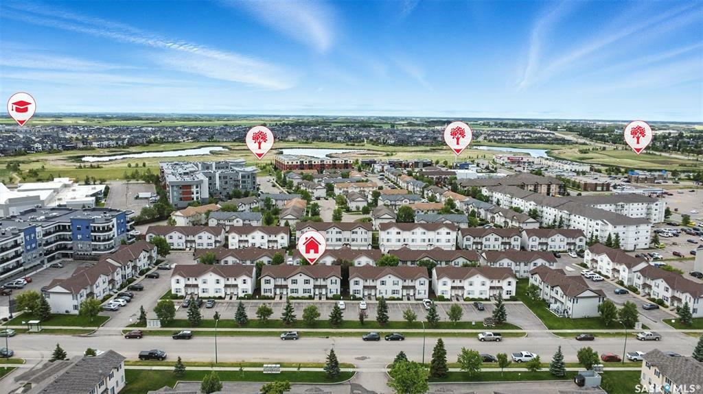 Property Photo: 135 Pawlychenko Lane 10 SK S7V 1J8