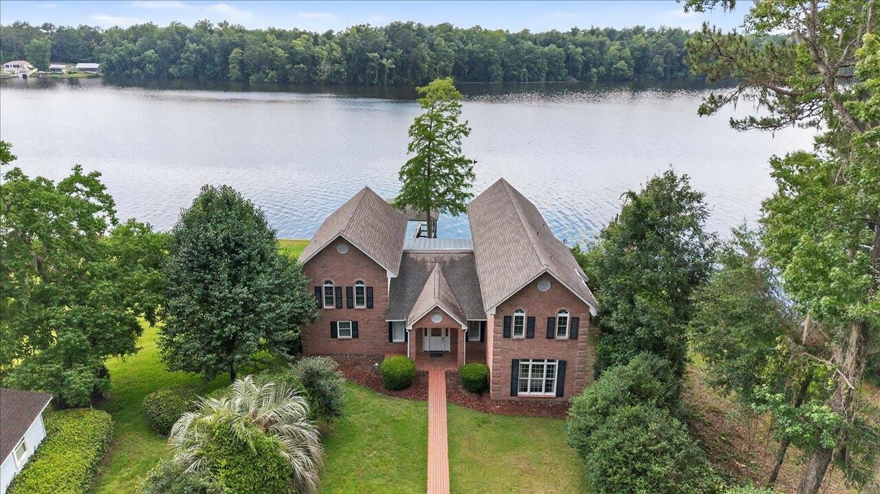 Property Photo:  470 Tharpe Circle  FL 32351 
