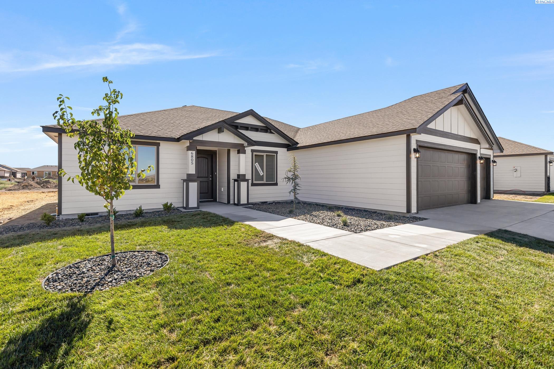 Property Photo: 6805 Road 108 WA 99301