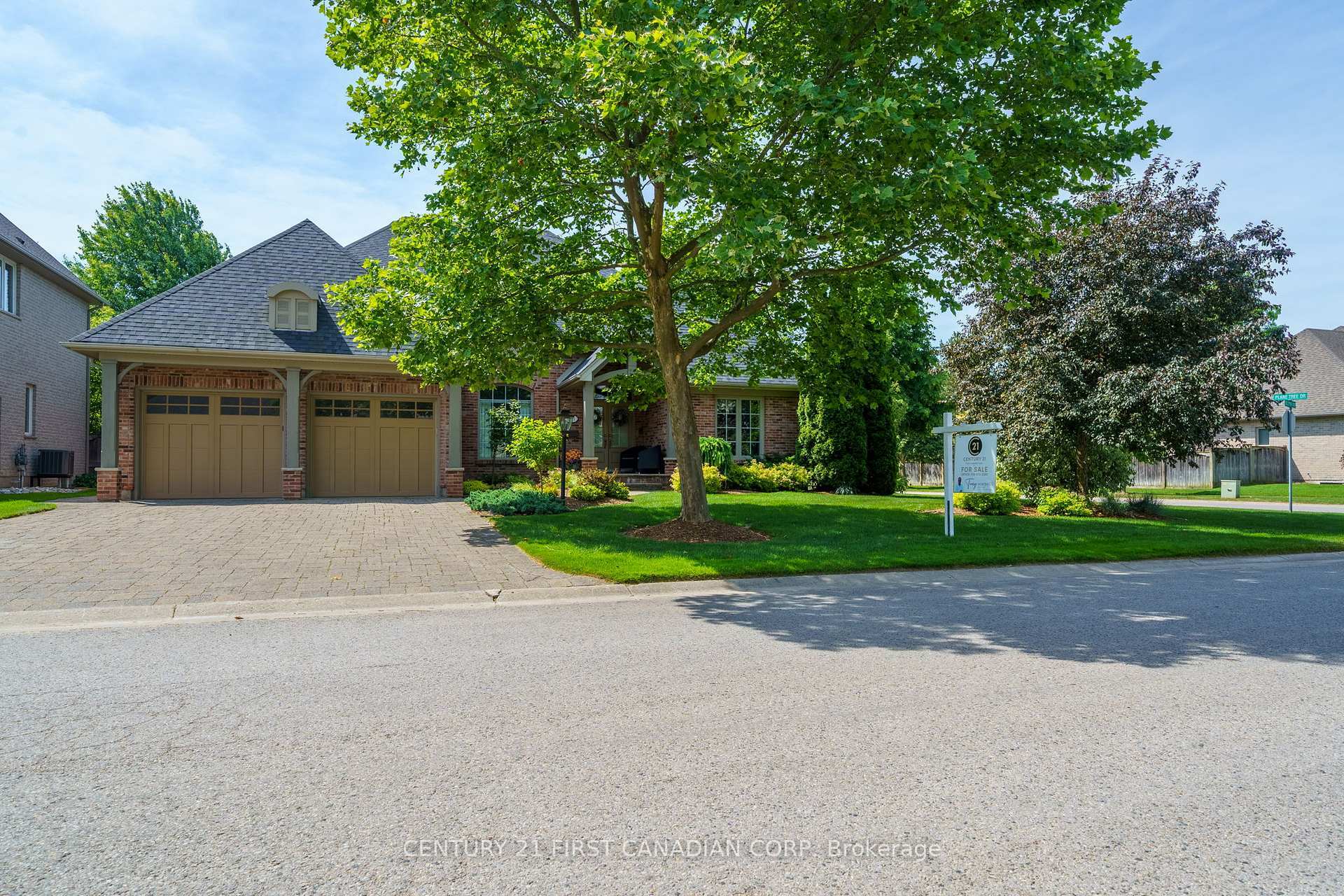 2091 Valleyrun Boulevard  London North ON N6G 5M7 photo