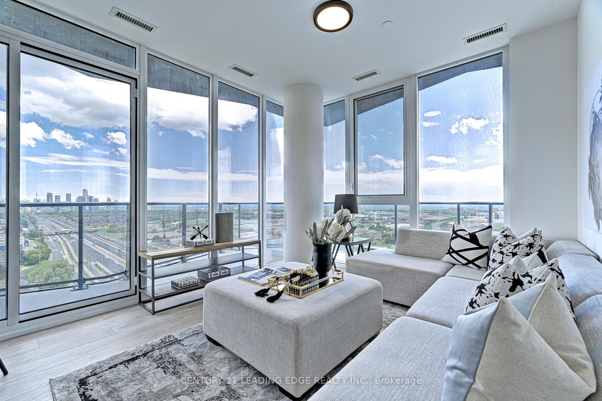 Property Photo: 36 Zorra Street 1808 ON M8Z 0G5