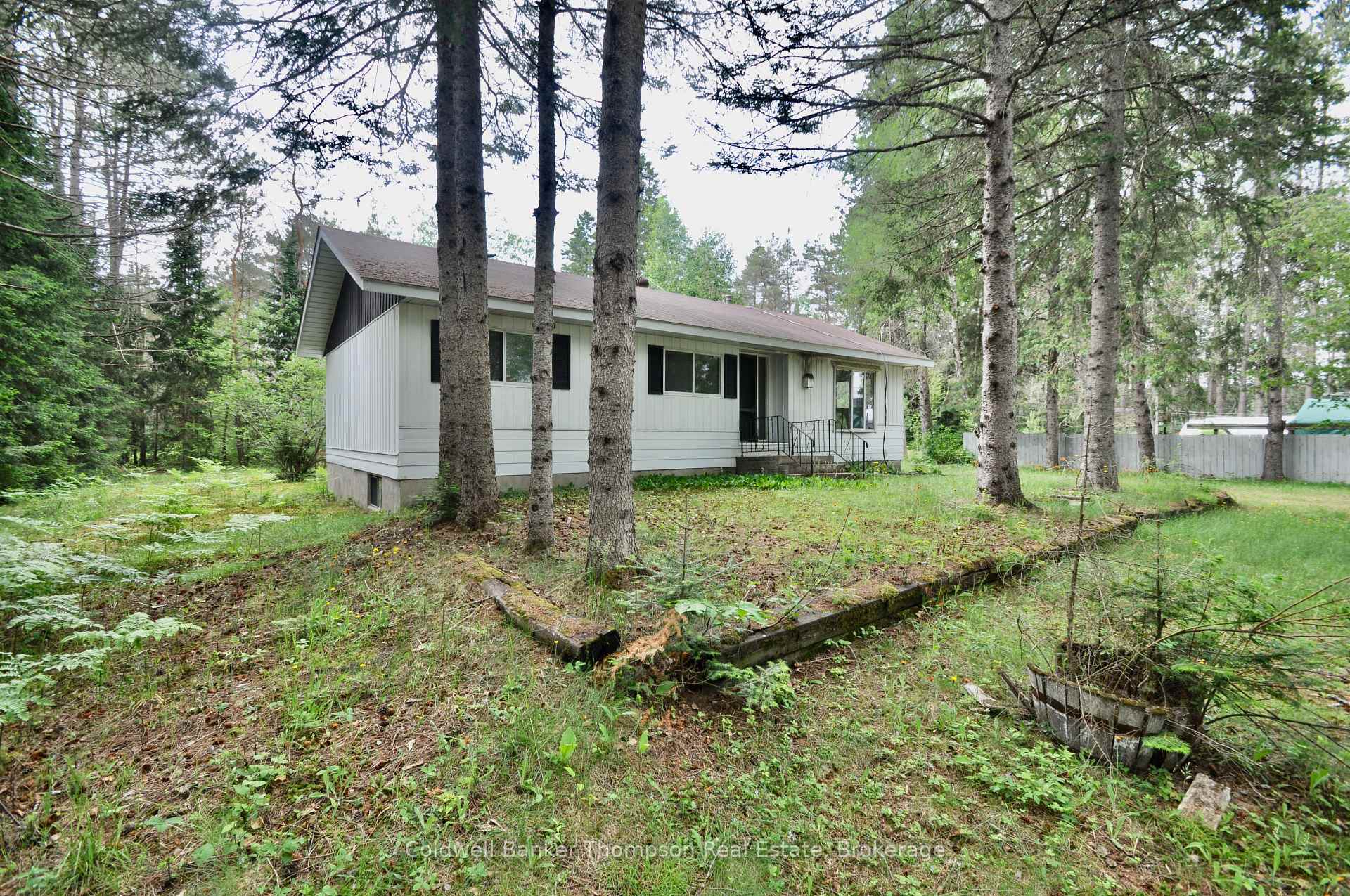 Property Photo: 8 Spruce Lane ON P0A 1L0