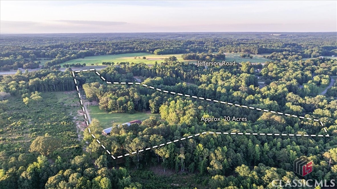 Property Photo: 11302 Jefferson Road GA 30607