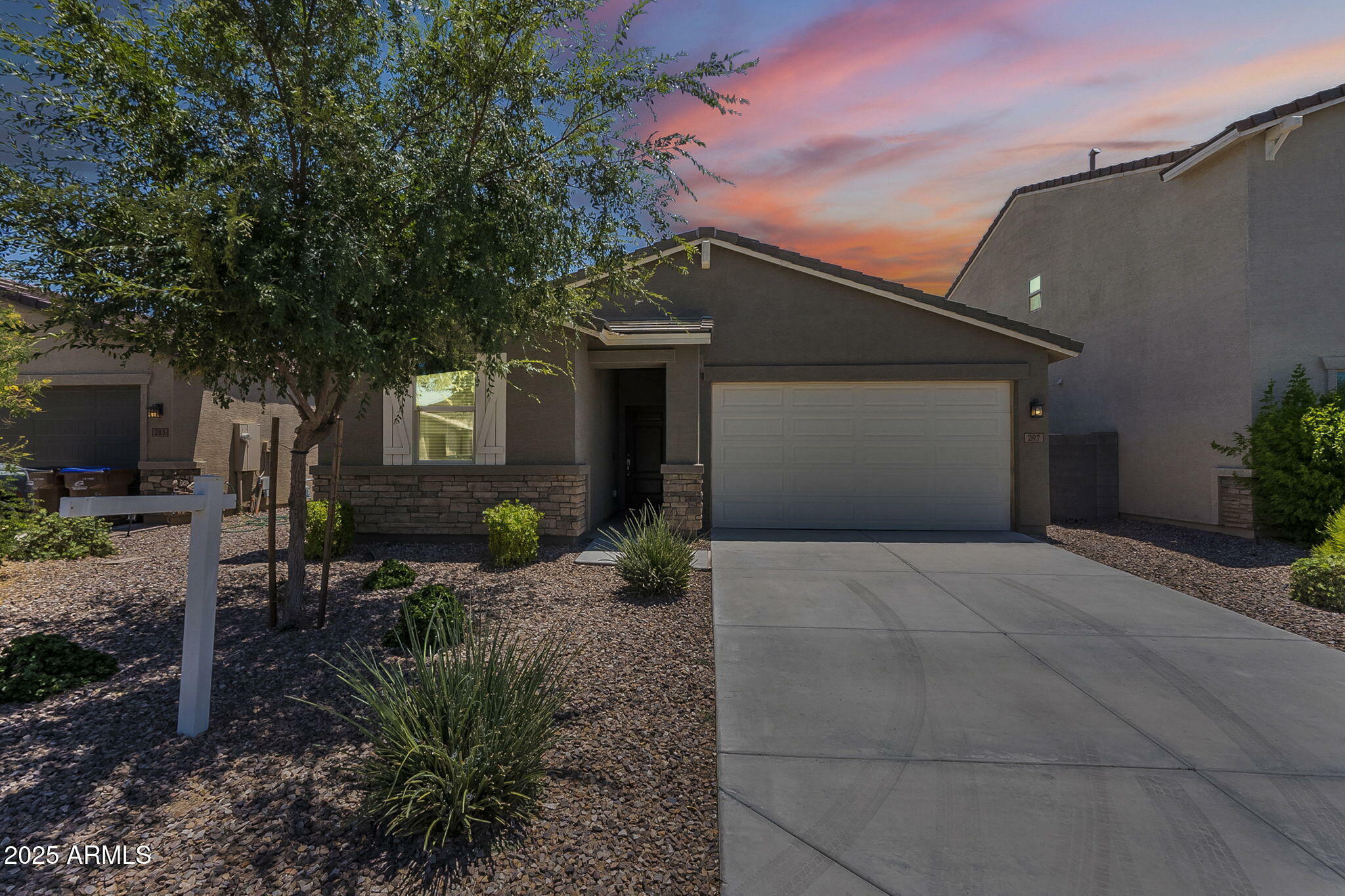 Property Photo:  297 W Nikita Drive  AZ 85140 