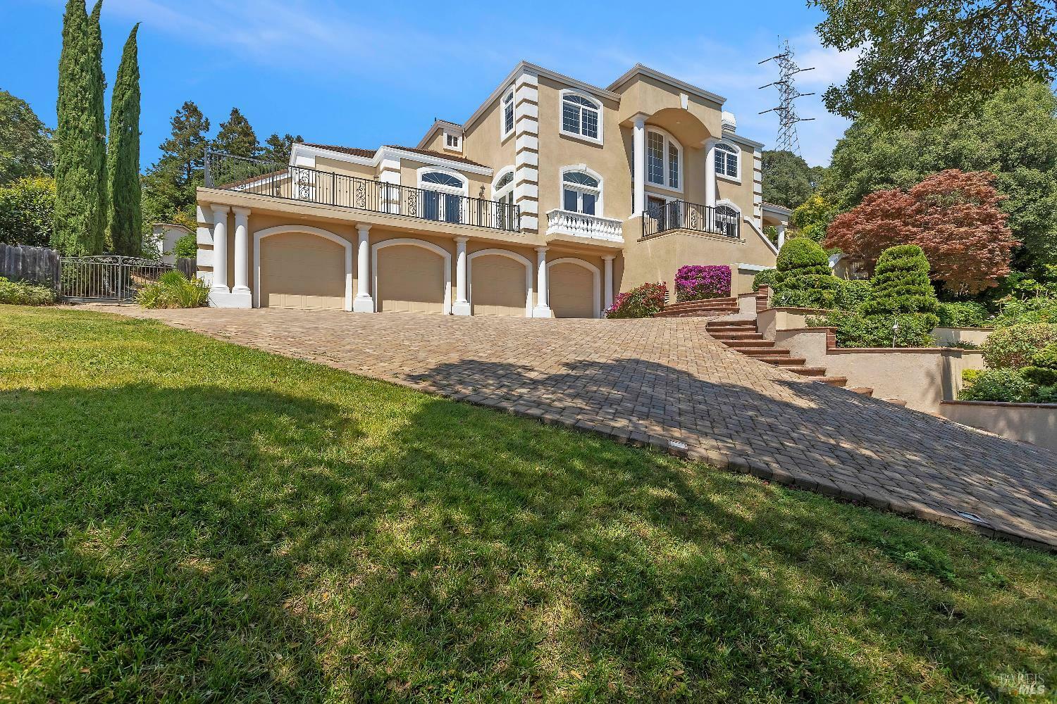 Property Photo: 955 Appleridge Place CA 94534