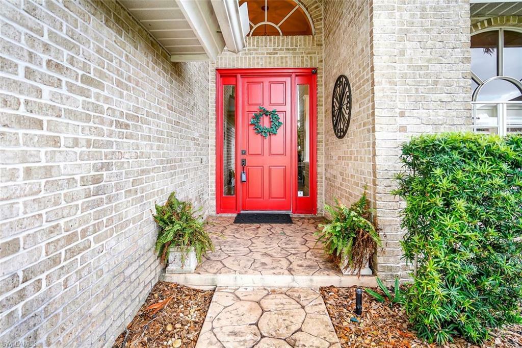 Property Photo:  41 Timberland Cir S  FL 33919 
