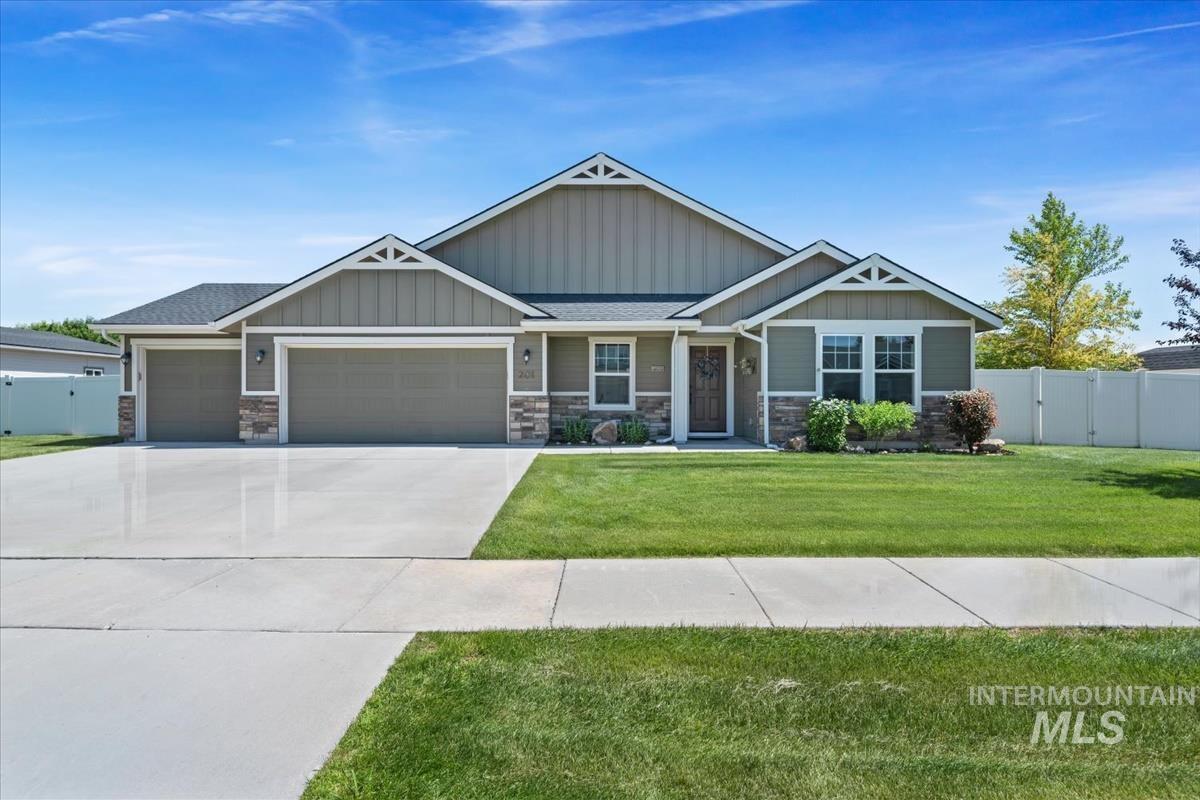 Property Photo: 201 Homesteaders St. ID 83644-4911