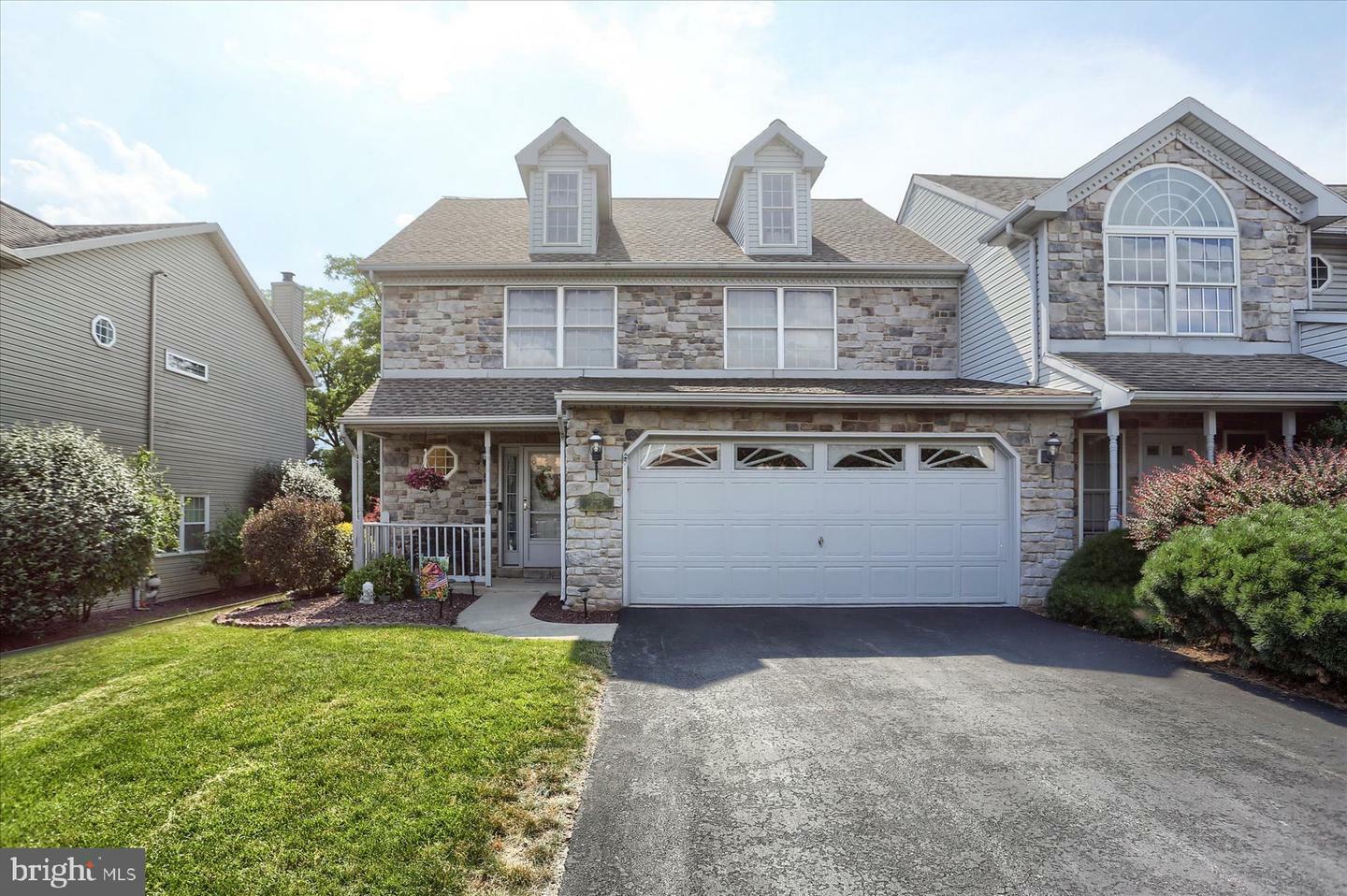 2865 Oakwood Drive  Harrisburg PA 17110 photo