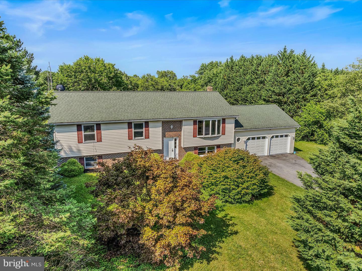 Property Photo: 116 Spur Road WV 25404