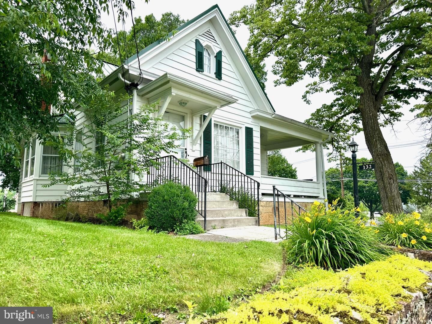 Property Photo: 132 S Thomas Street PA 15522