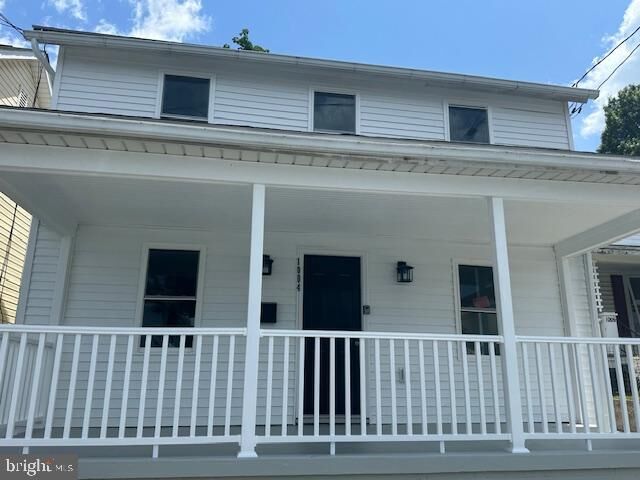 Property Photo:  1004 S Cameron Street  VA 22601 