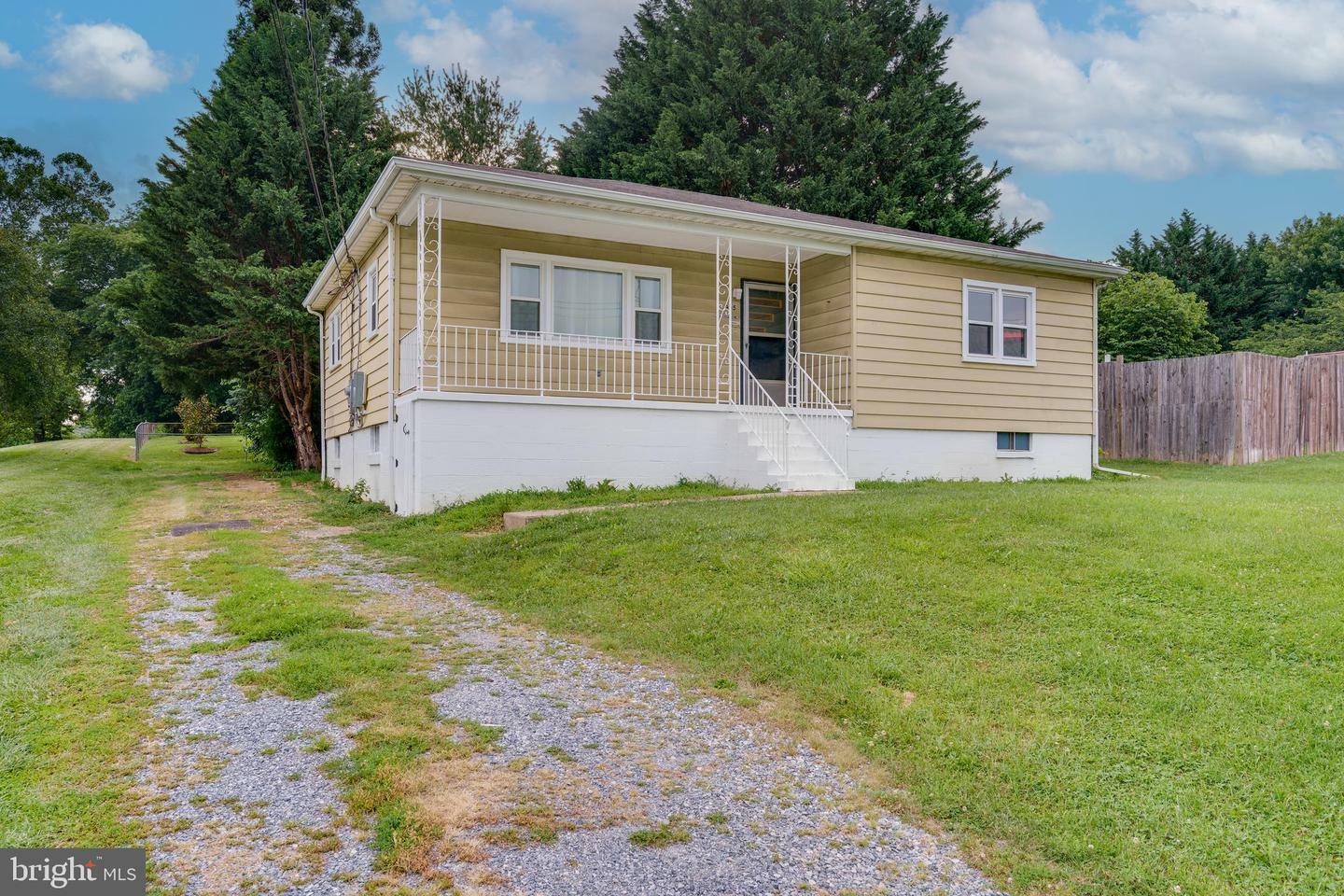 Property Photo: 995 N Mildred Street WV 25438