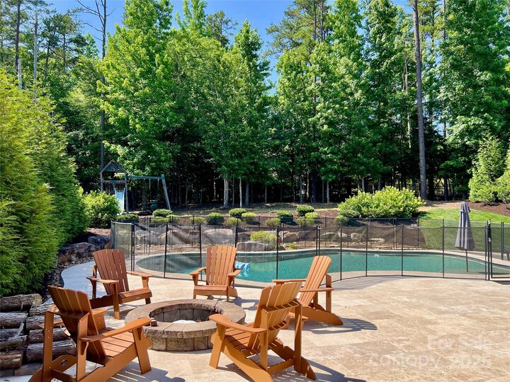 Property Photo: 1906 Pensco Pond Court NC 28173