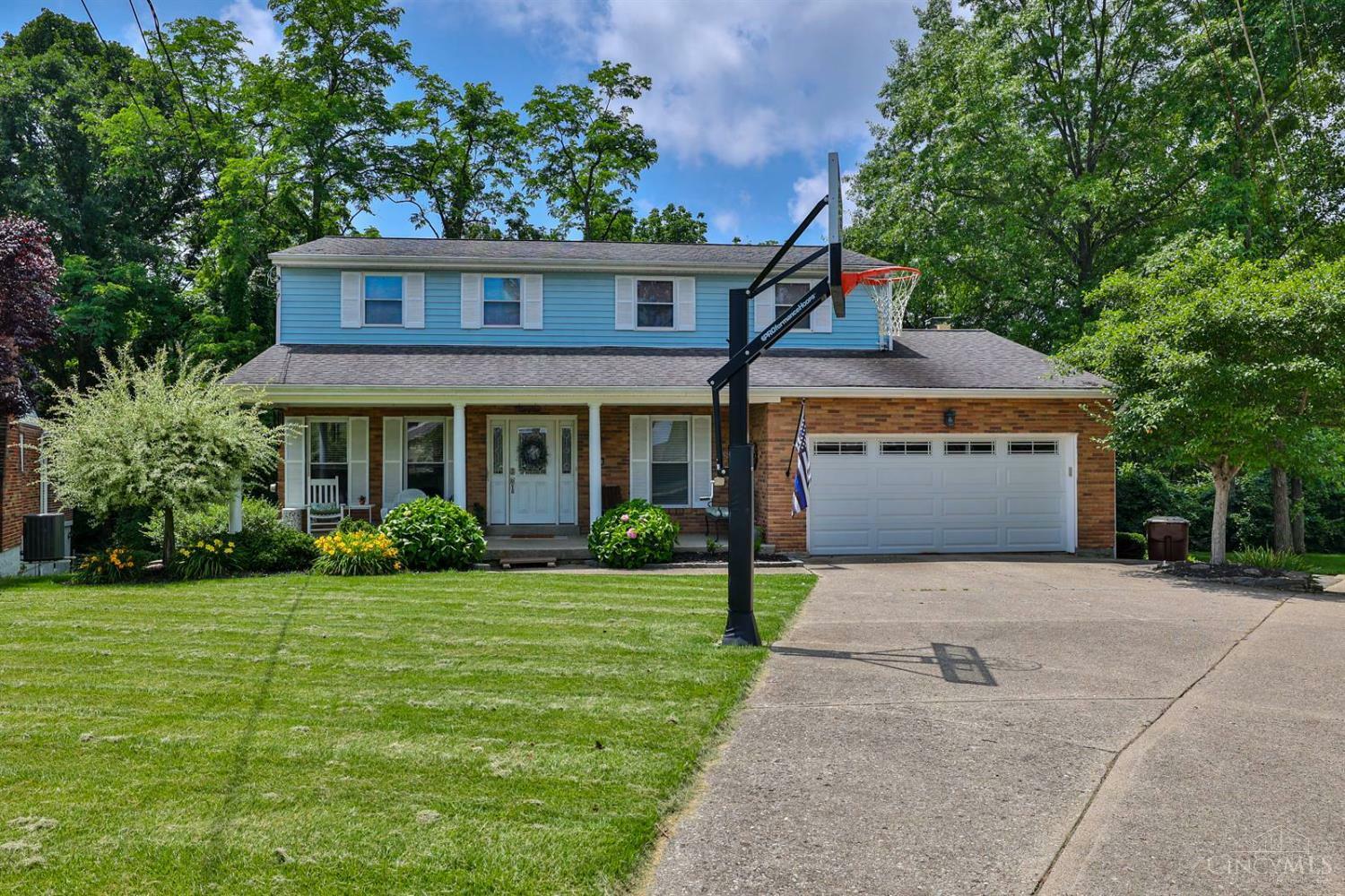 Property Photo: 8338 Ashhollow Drive OH 45247