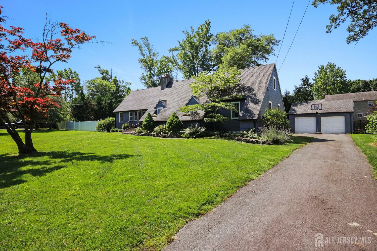 386 Franklin Road  North Brunswick NJ 08902 photo