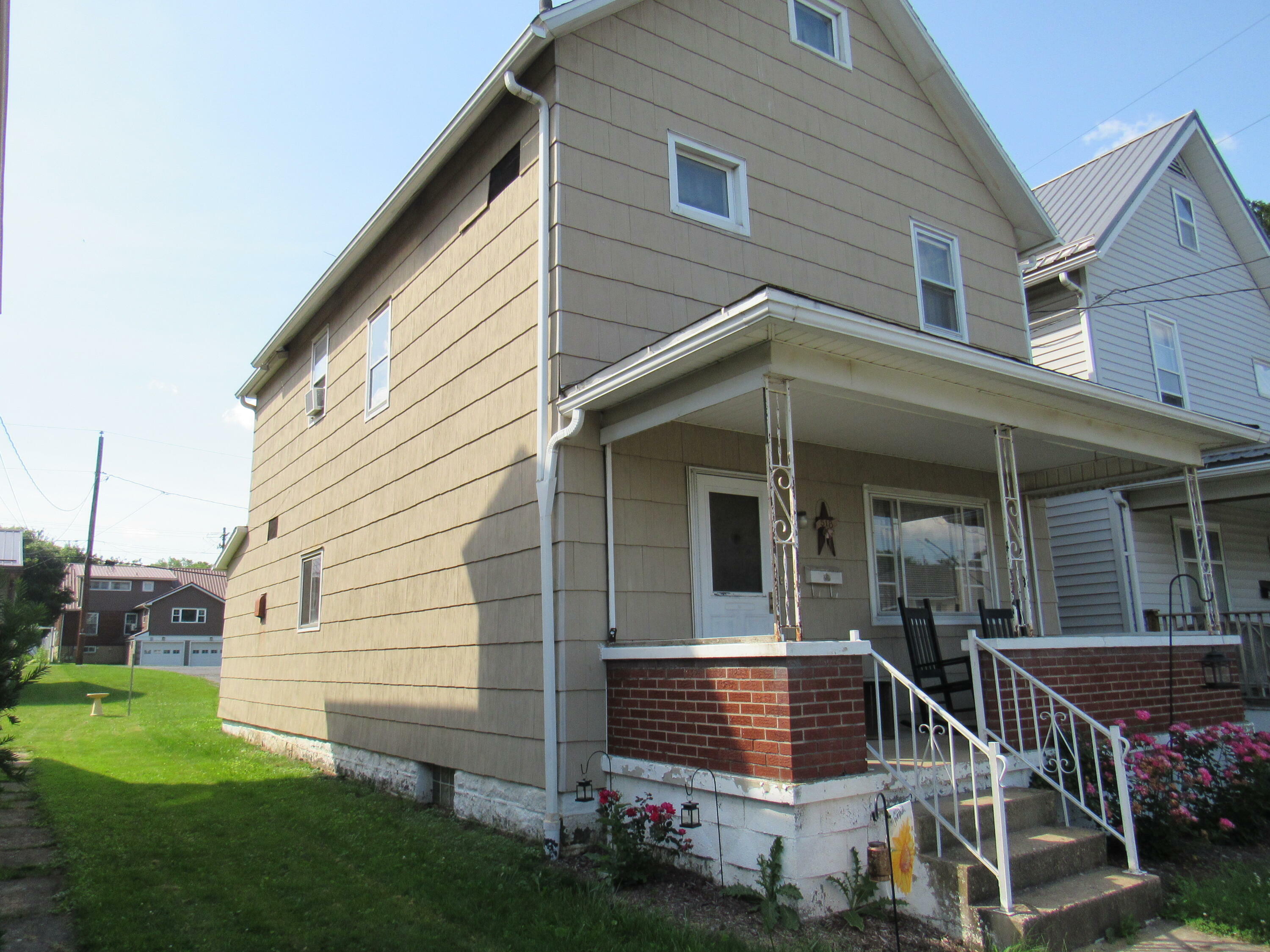 Property Photo: 518 Locust St PA 15801