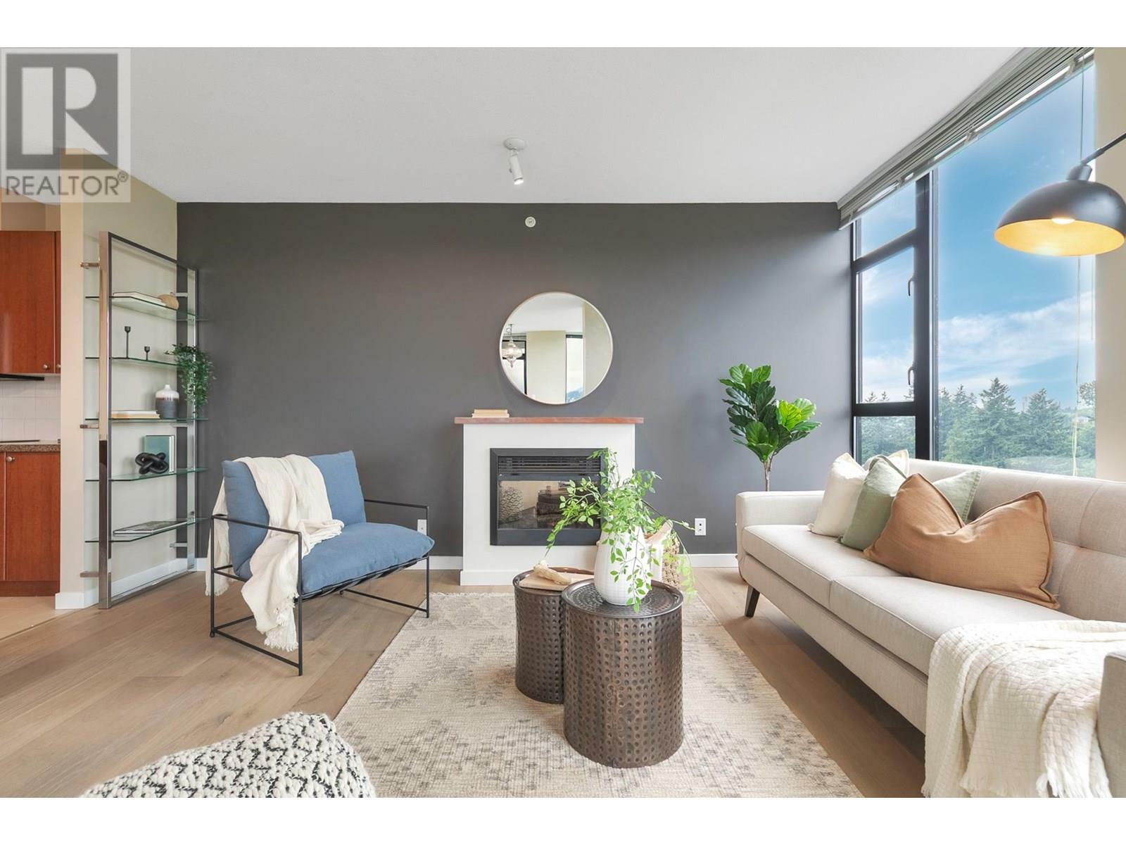 Property Photo: 15 East Royal Avenue 2203 BC V3L 0A9