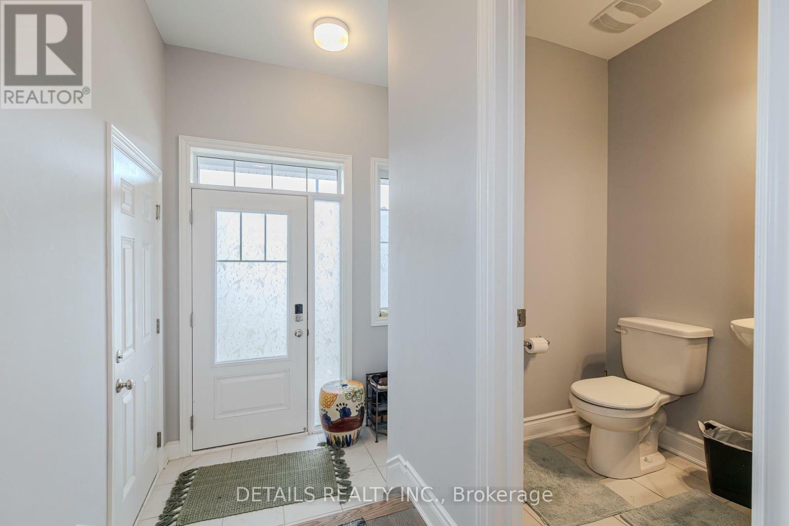 Photo de la propriété: 557 Flagstaff Drive ON K2J 6T5