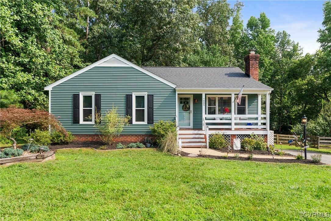 7085 Foxlair Drive  Mechanicsville VA 23111 photo