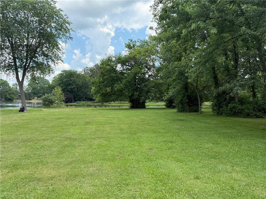 Property Photo:  420 N Excelsior Street  IL 62521 