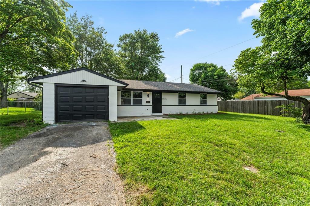 Property Photo: 7935 Stockbridge Drive OH 45424