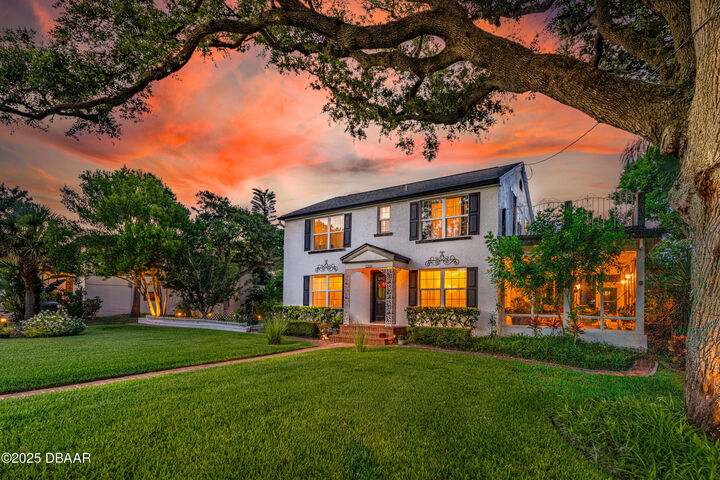 Property Photo:  1221 Gamble Place  FL 32118 